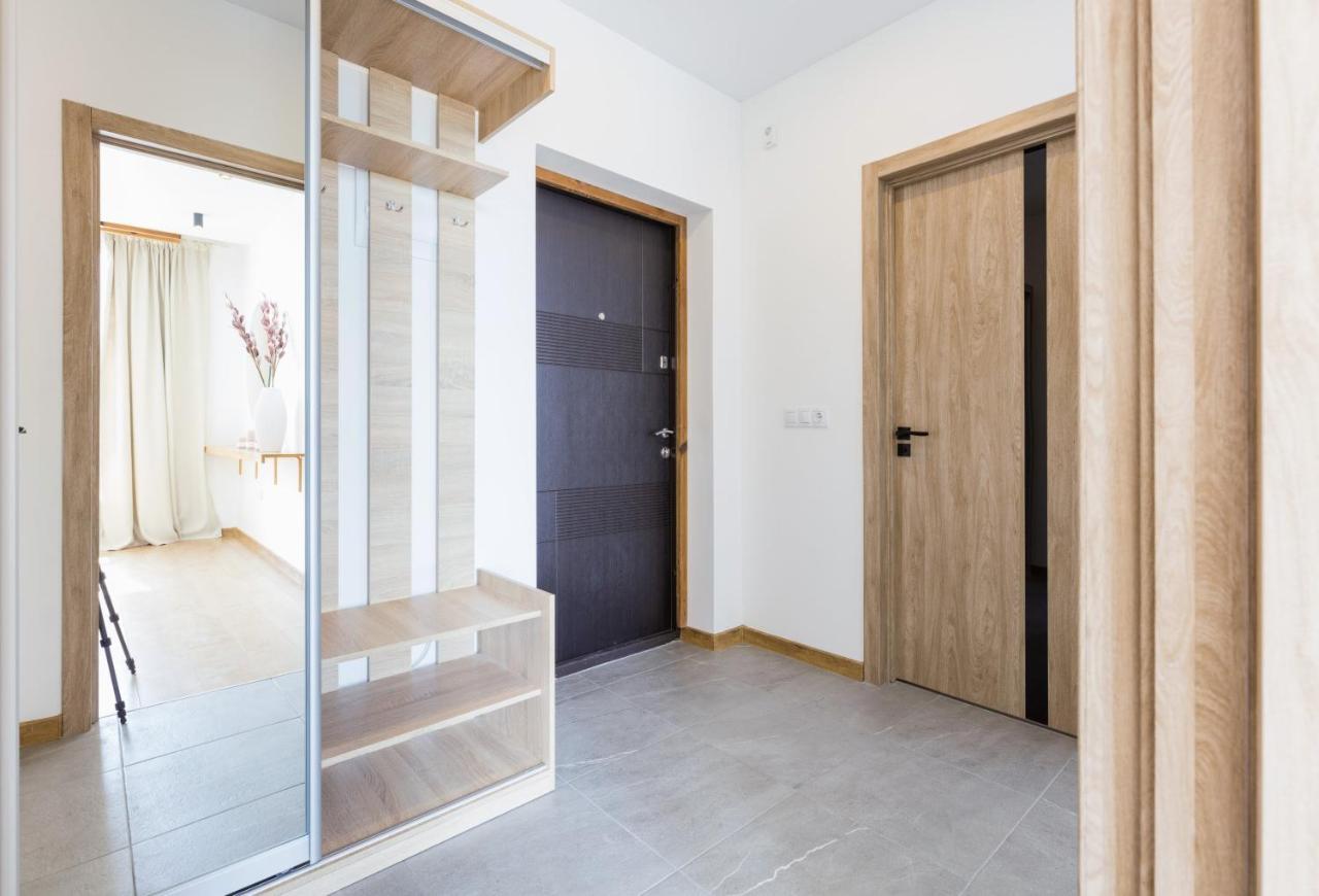 Nyvky Like Home - Nyvky Park - Apt 45 Kiev Ngoại thất bức ảnh