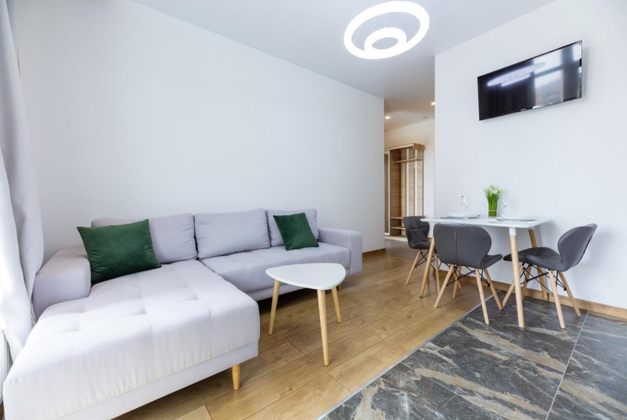 Nyvky Like Home - Nyvky Park - Apt 45 Kiev Ngoại thất bức ảnh