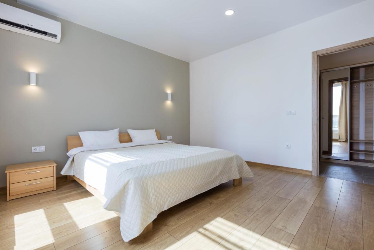 Nyvky Like Home - Nyvky Park - Apt 45 Kiev Ngoại thất bức ảnh
