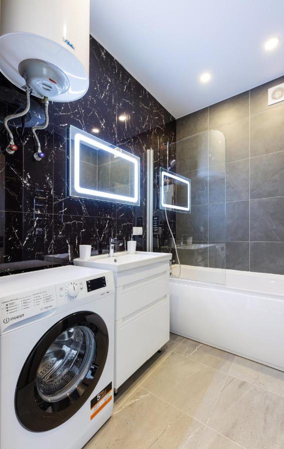 Nyvky Like Home - Nyvky Park - Apt 45 Kiev Ngoại thất bức ảnh